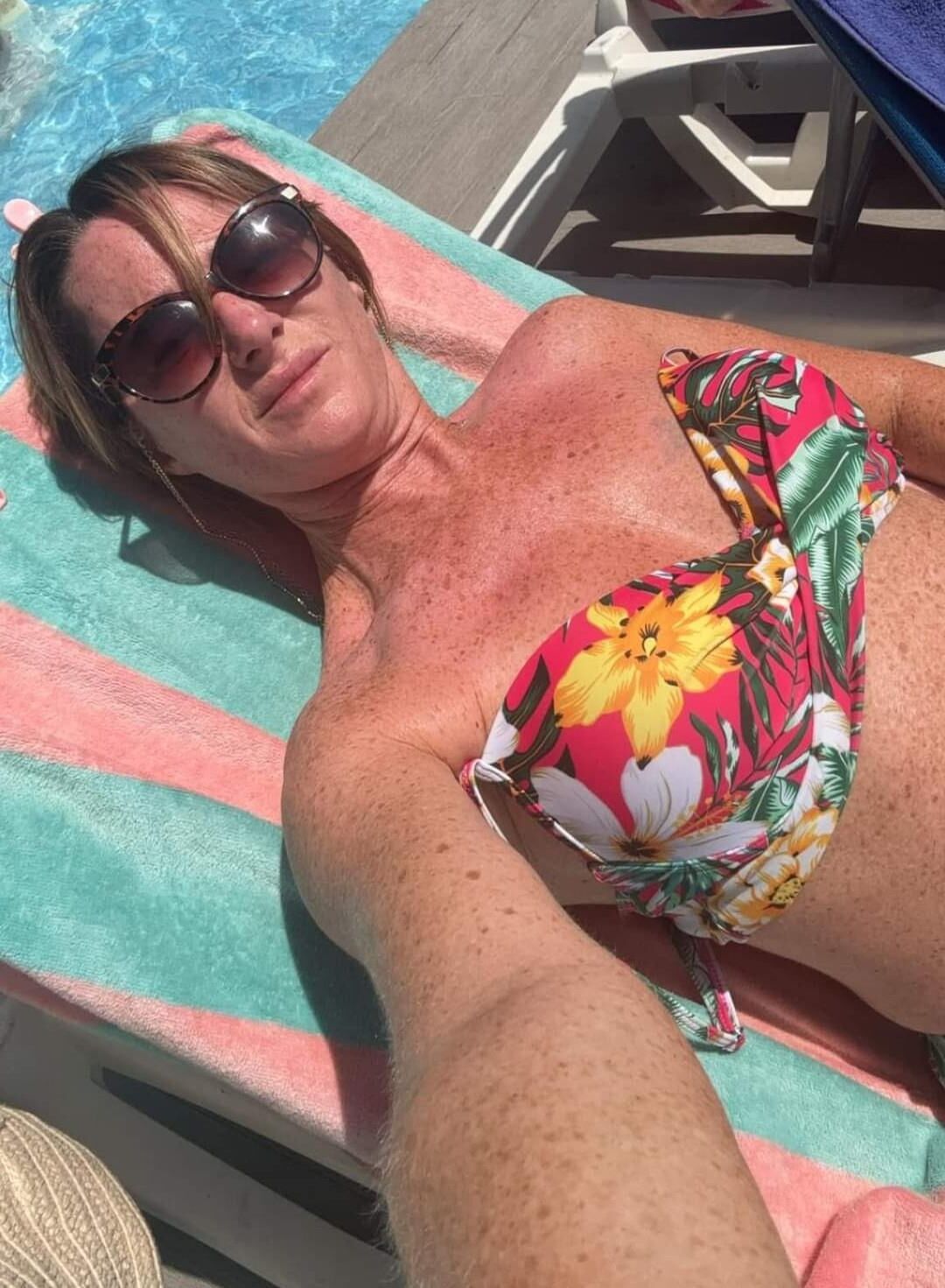 Michelle Yr Old Irish Granny Chav Fuck Hog Cum para sus imágenes
