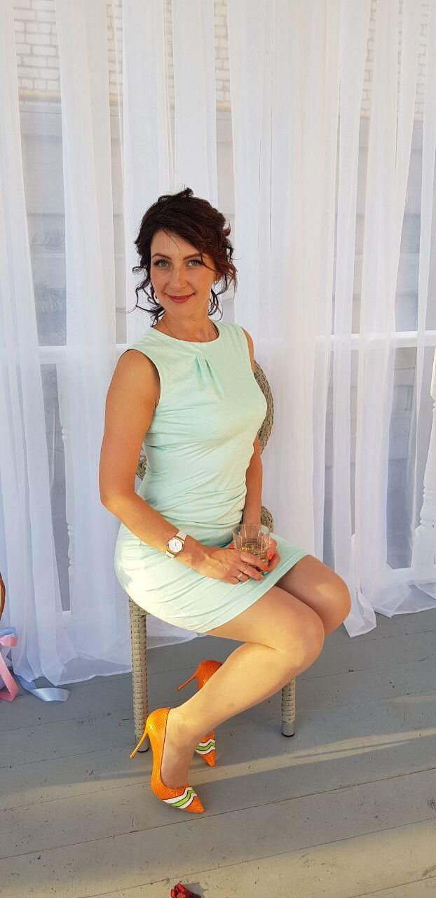 Non Nude Milfs Mixed 