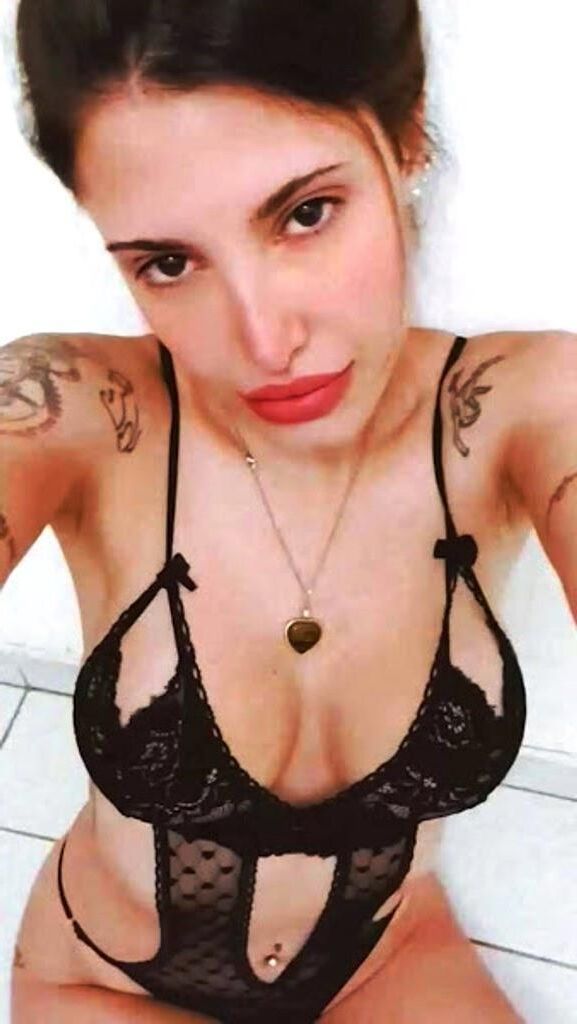 Milfs and mothers 