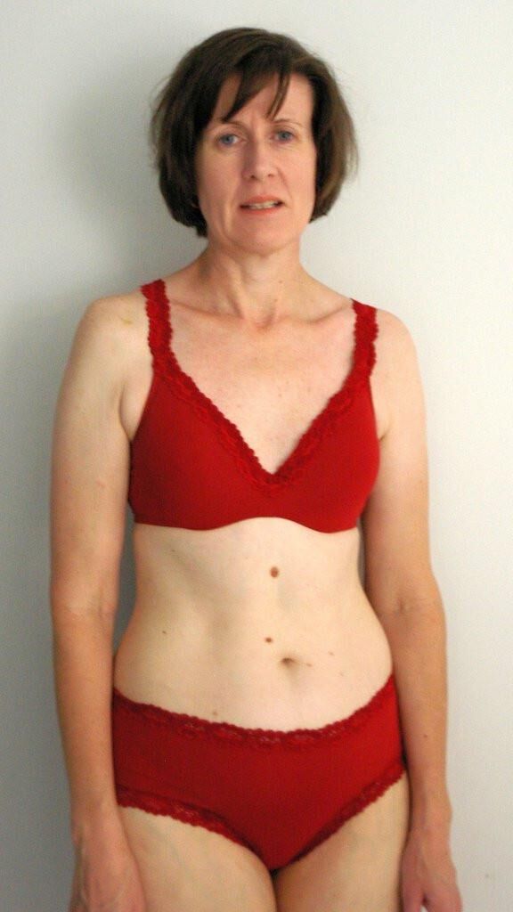 Mature slim Ashleigh B from Canberra, Australia