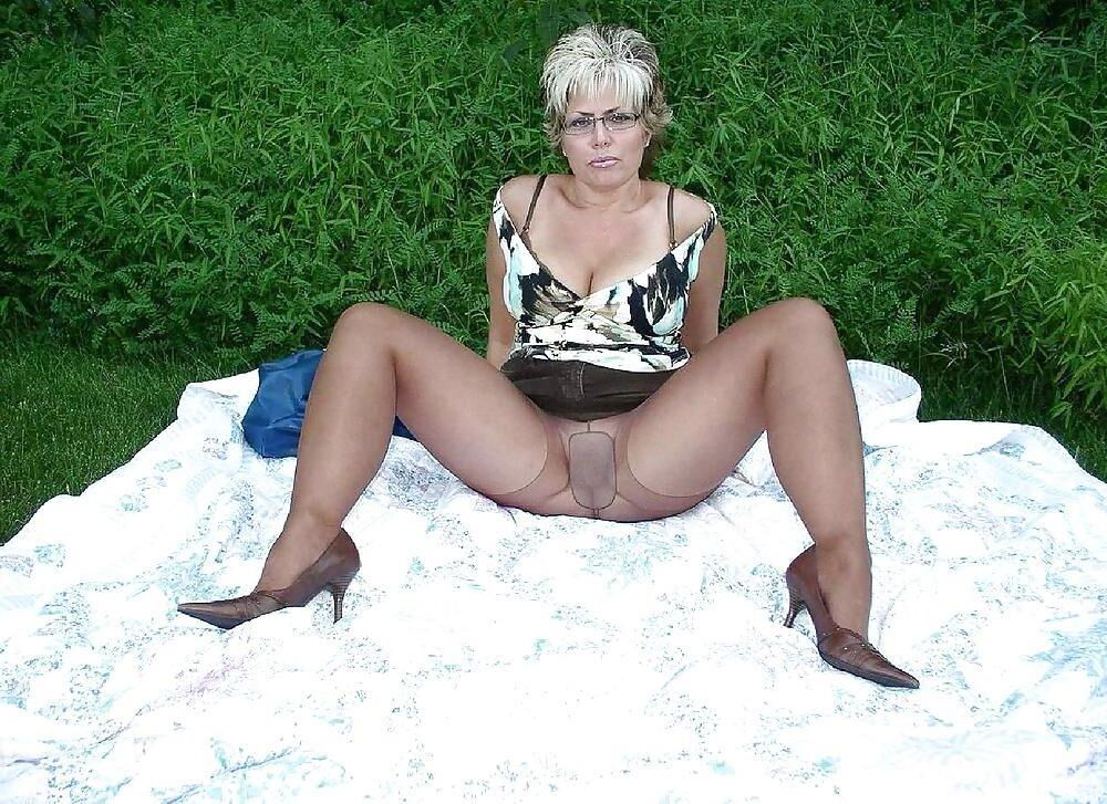 Cougars milf's ()