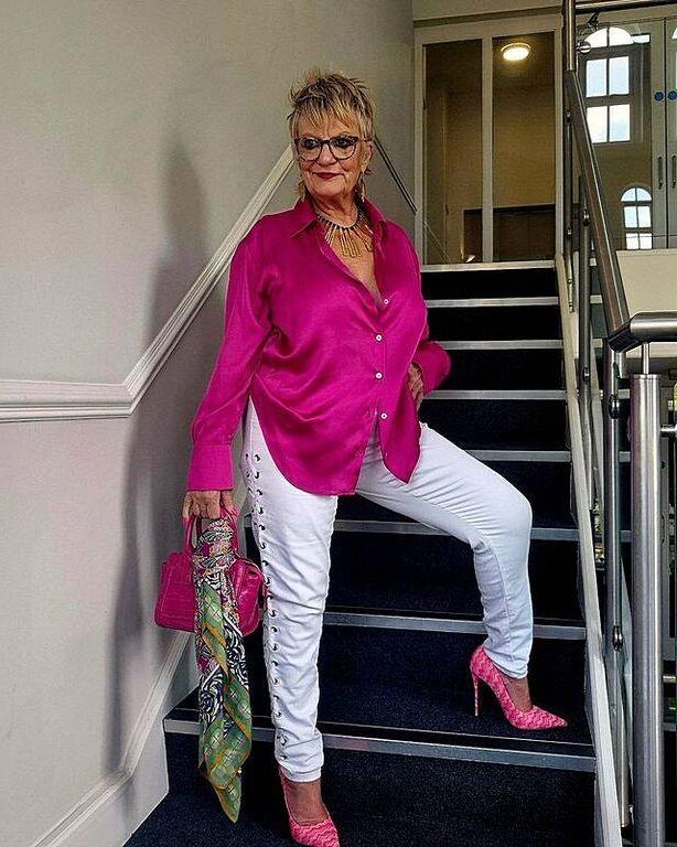 JANE DEE