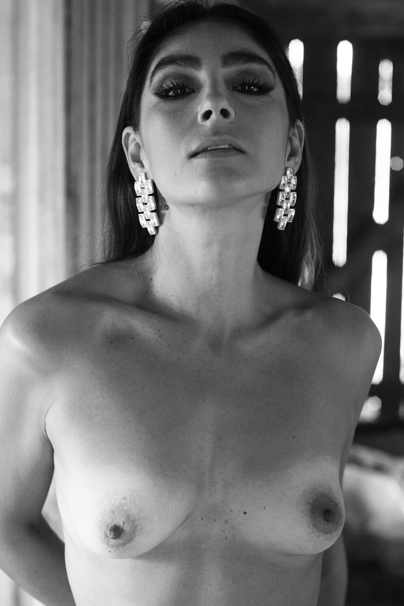 Latina Hure s/w