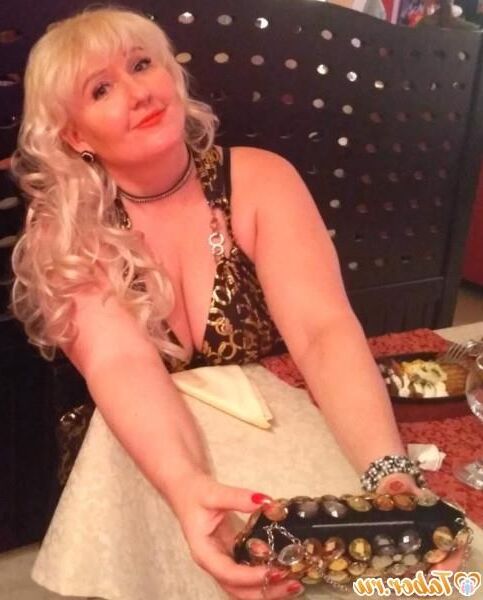 Nn lena de Bielorrusia BBW maduro con tres con platinio
