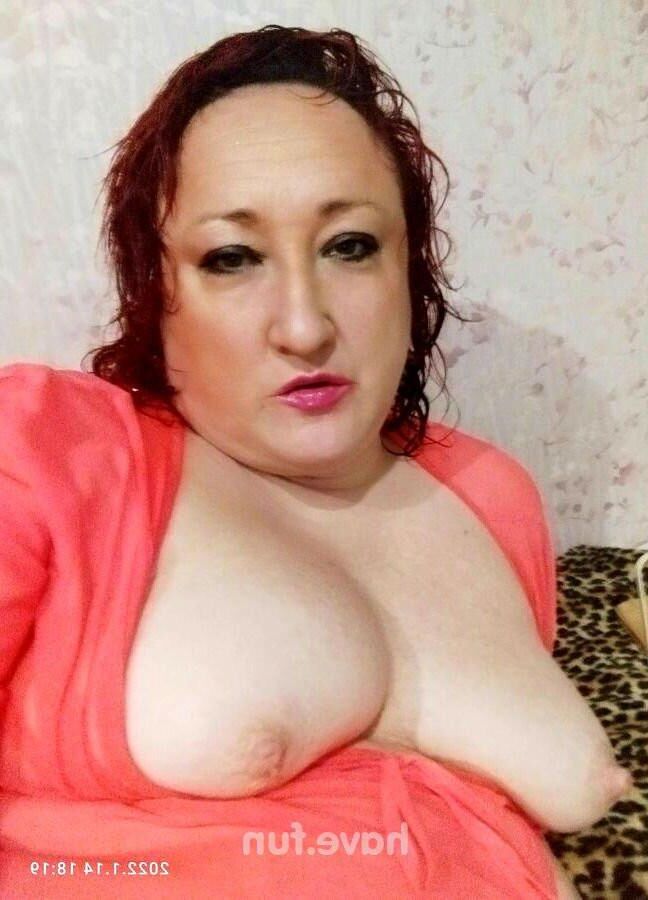 Yulia madura feia de Riga na Letônia