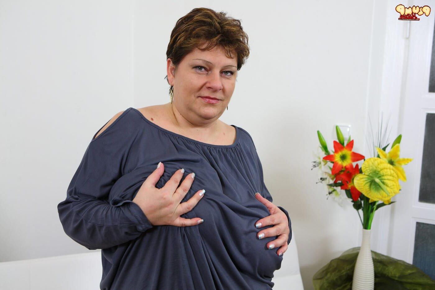 Nadya madura