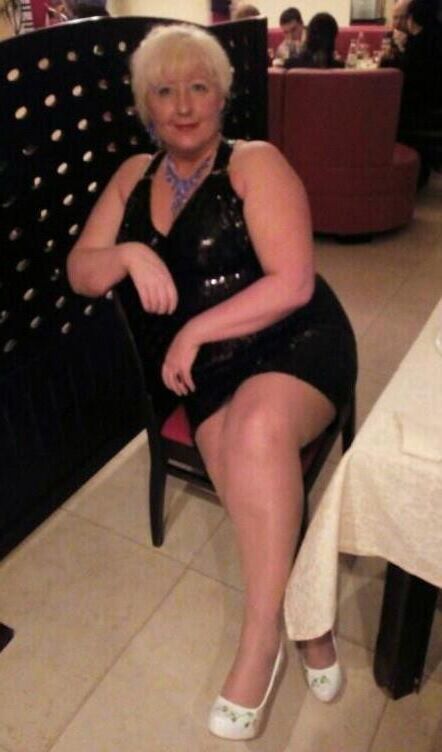 Nn lena de Bielorrusia BBW maduro con tres con platinio