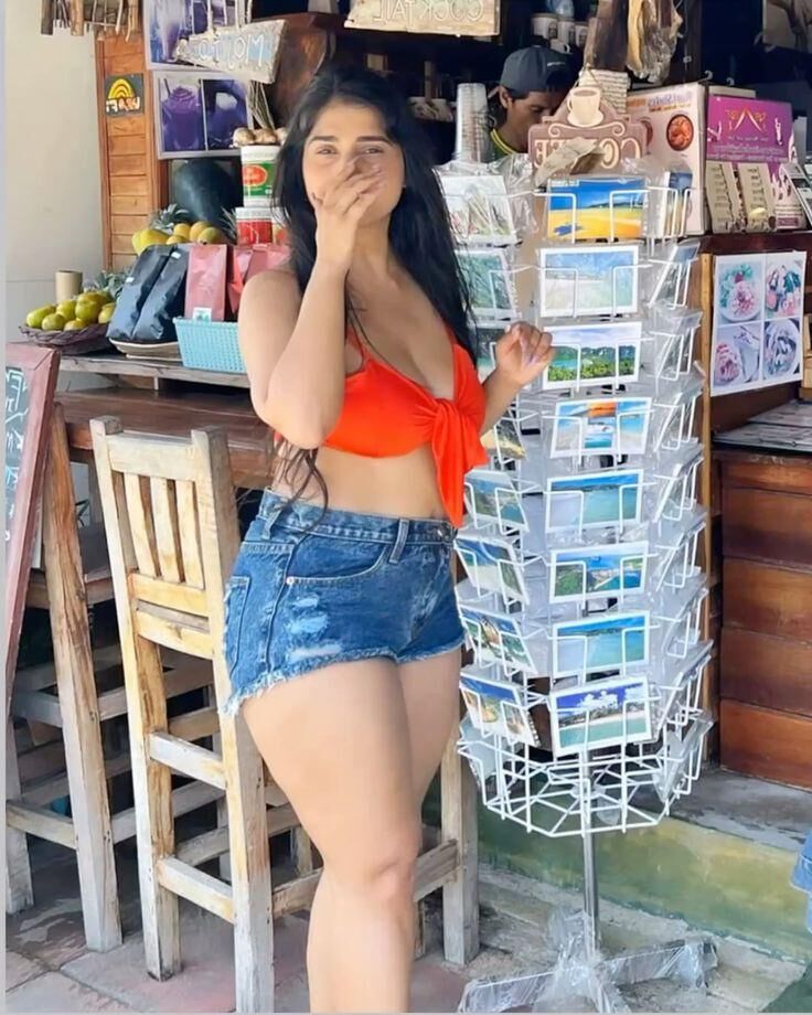 P Interés en la belleza Centrarse en las patas de thicc