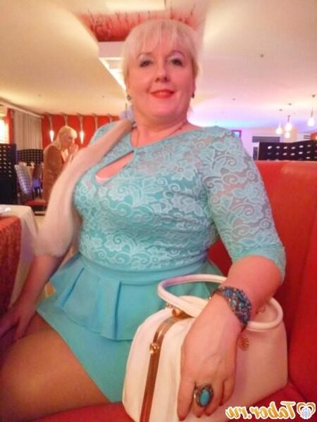 Nn lena de Bielorrusia BBW maduro con tres con platinio