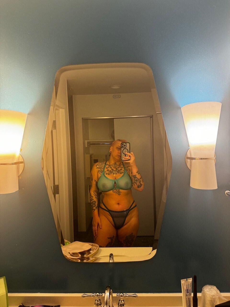 Sara Floridian Frau