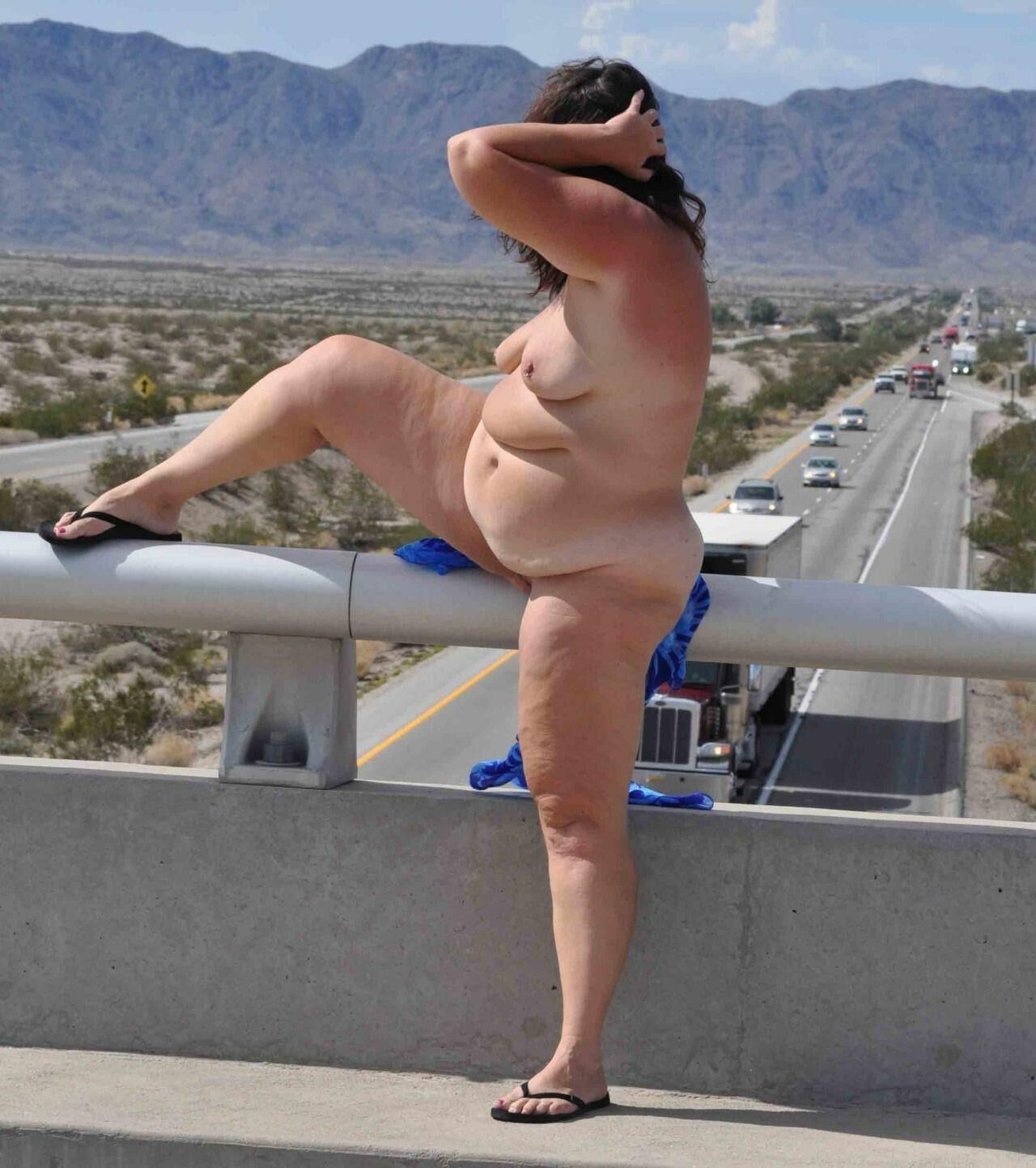 TOUT Le Monde Sur Le Pont ...