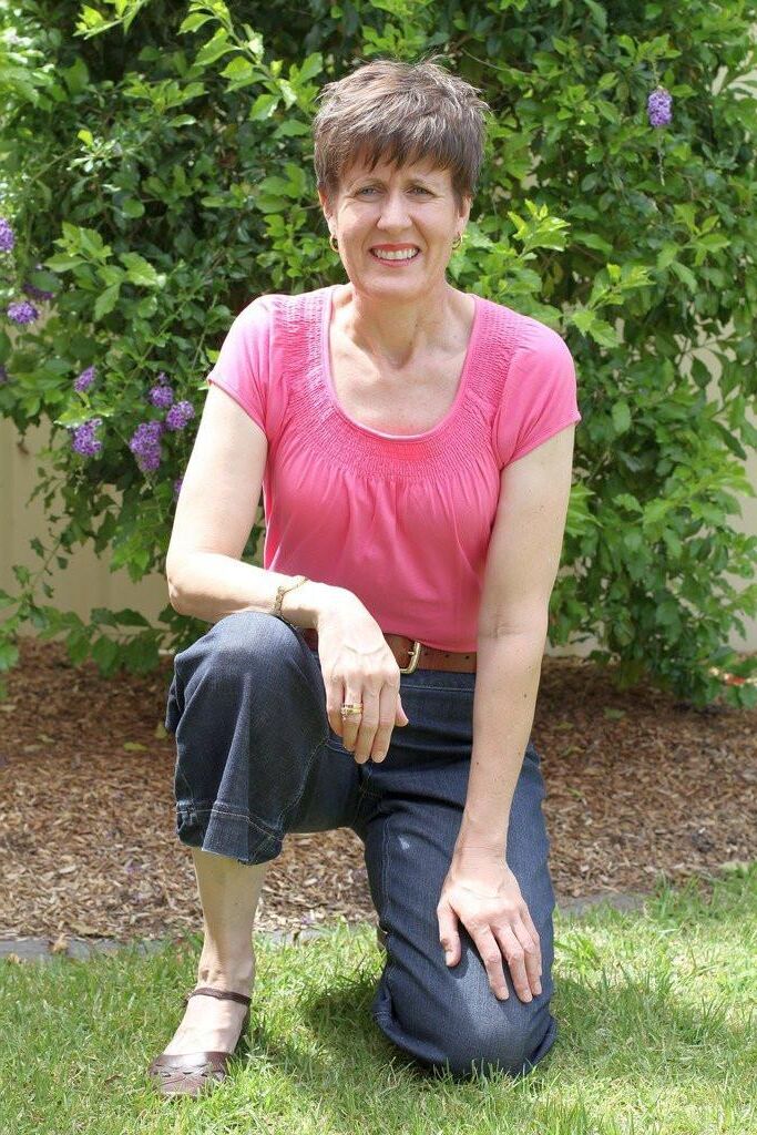 Mature slim Ashleigh B from Canberra, Australia