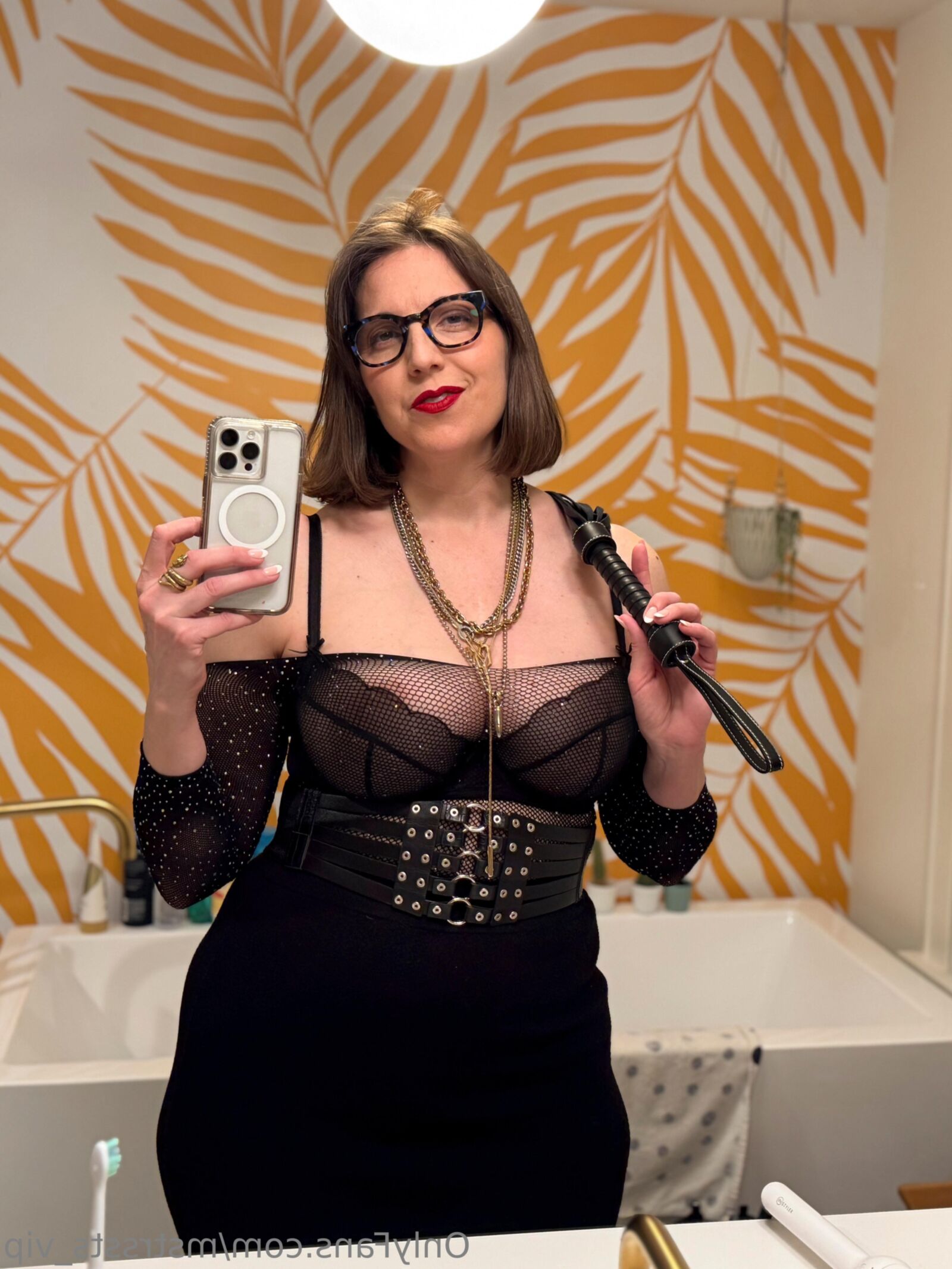 Mistress Big Butt Big Big Tits Milf hermosa con gafas Hot Hot