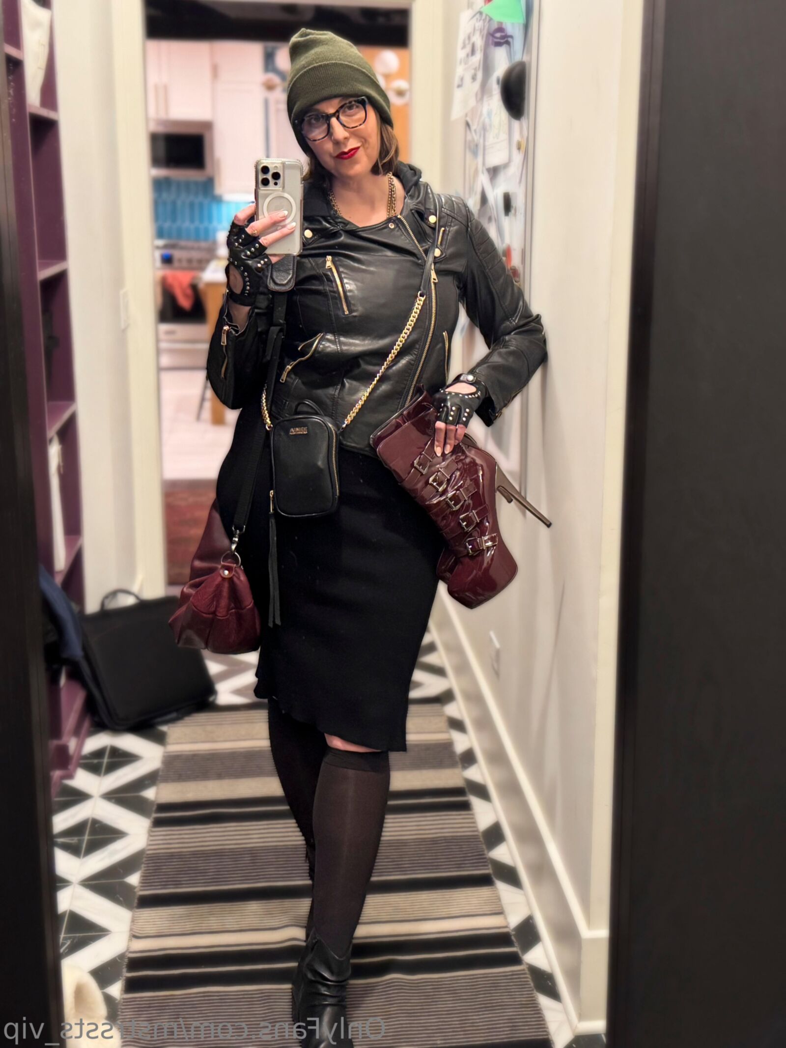 Mistress Big Butt Big Big Tits Milf hermosa con gafas Hot Hot