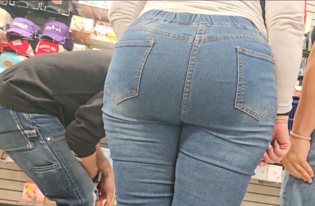 Candid Pawgs Tight Jeans and Pants
