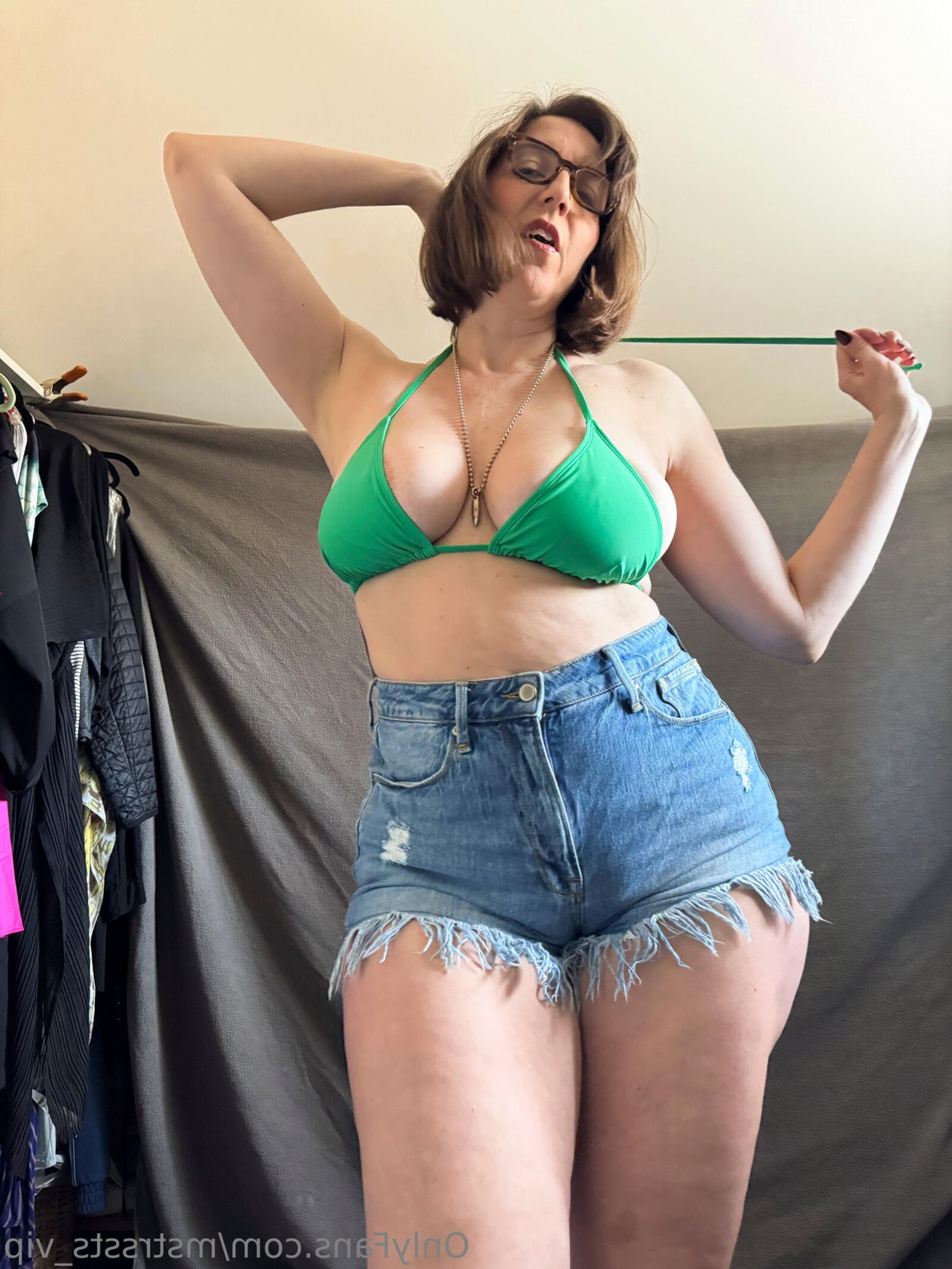 Mistress Big Butt Big Big Tits Milf hermosa con gafas Hot Hot