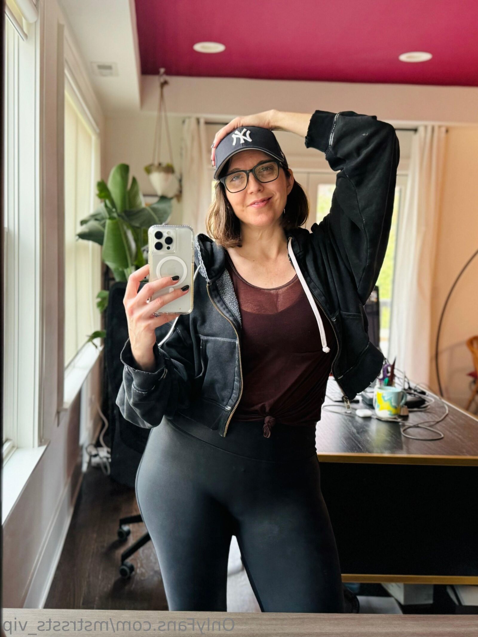 Mistress Big Butt Big Big Tits Milf hermosa con gafas Hot Hot