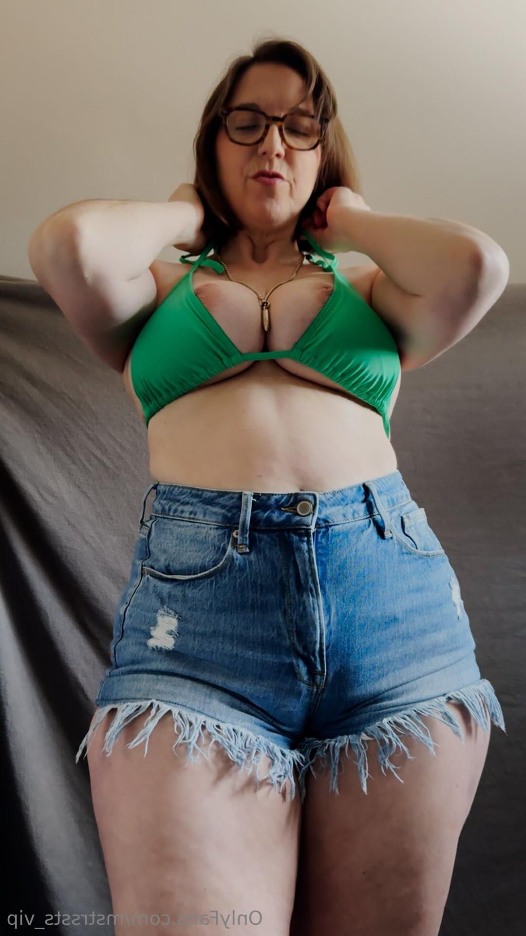 Mistress Big Butt Big Big Tits Milf hermosa con gafas Hot Hot