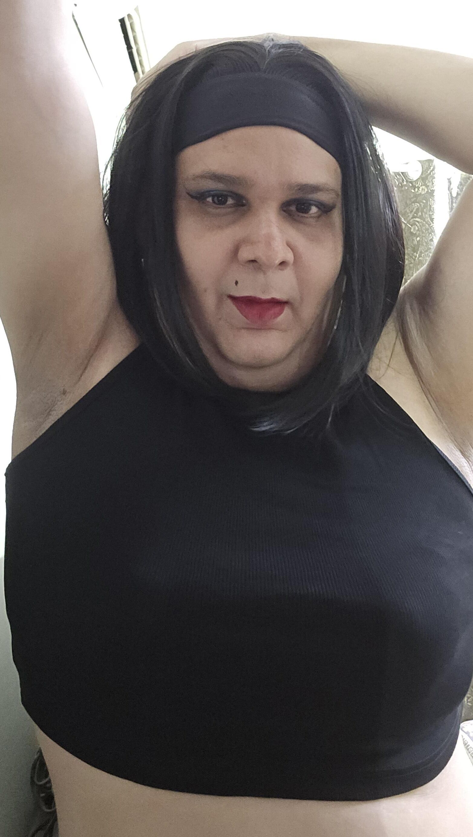 Cabelo curto Monica M Black Tee s