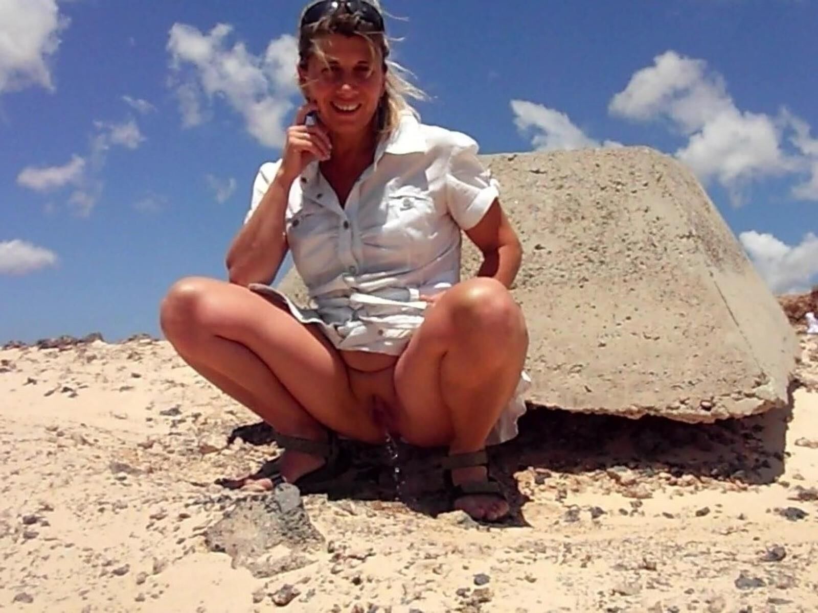 Lisa Pisse Dehors a Fuerteventura