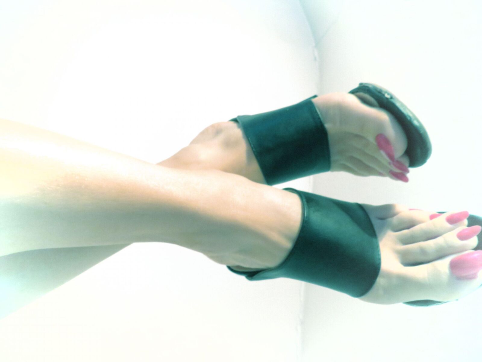 yolandas hooker feet