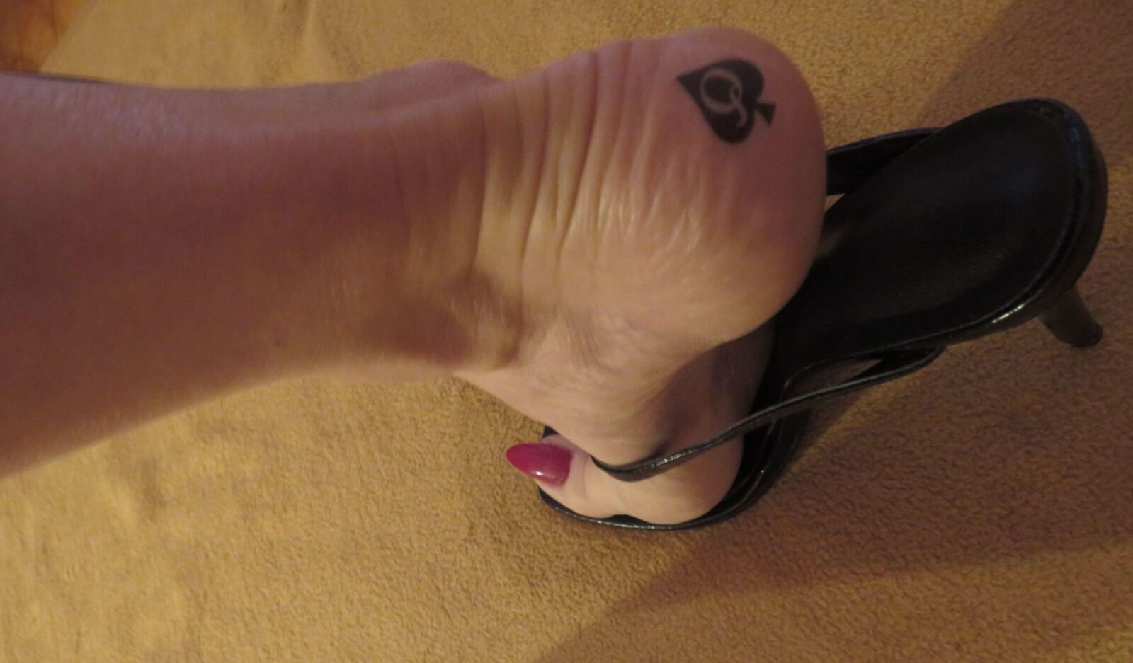 yolandas hooker feet