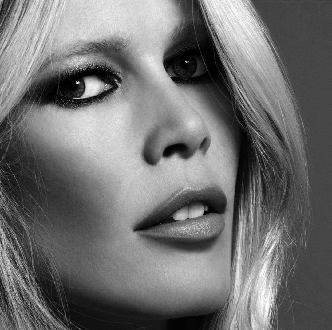 CLAUDIA Schiffer Wank Collection vol.