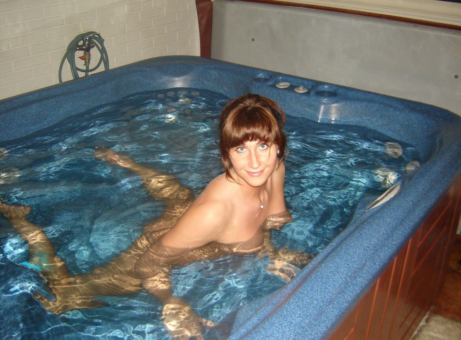  Hot tubs 