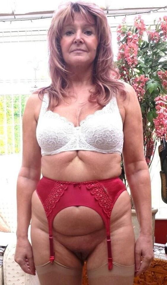 Lingerie Grannies 