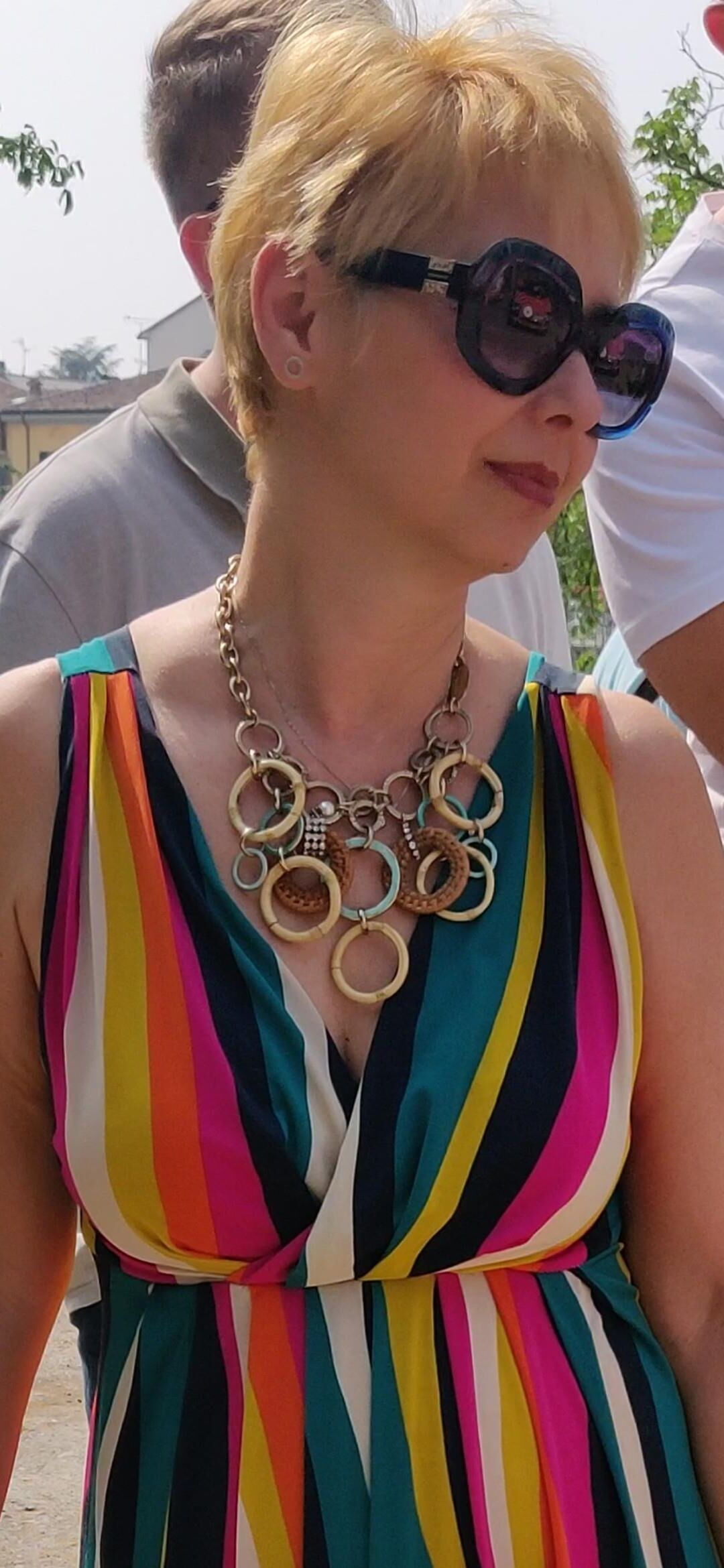Blonde mature candide