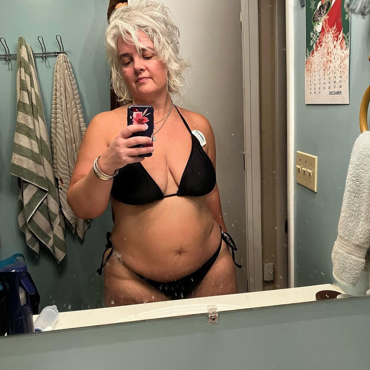 Which plain older mom wore it best?: Bikini edition