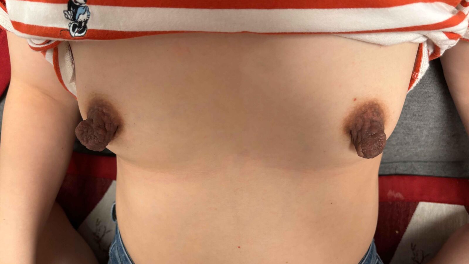 nipples play