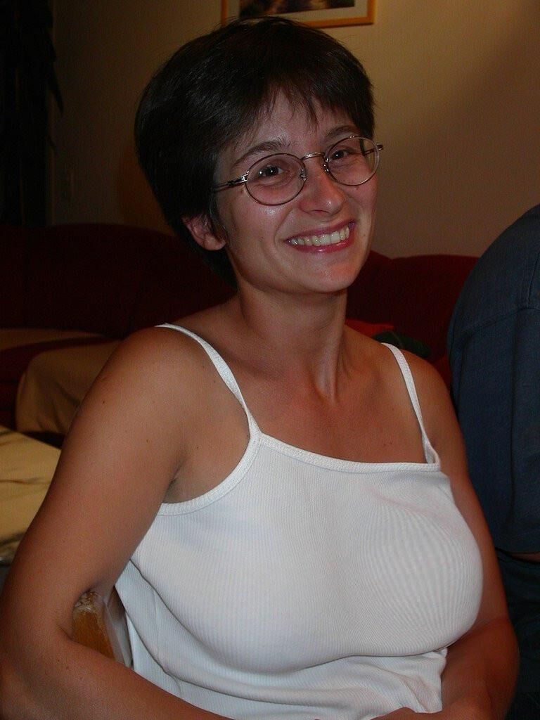 Veronique French milf