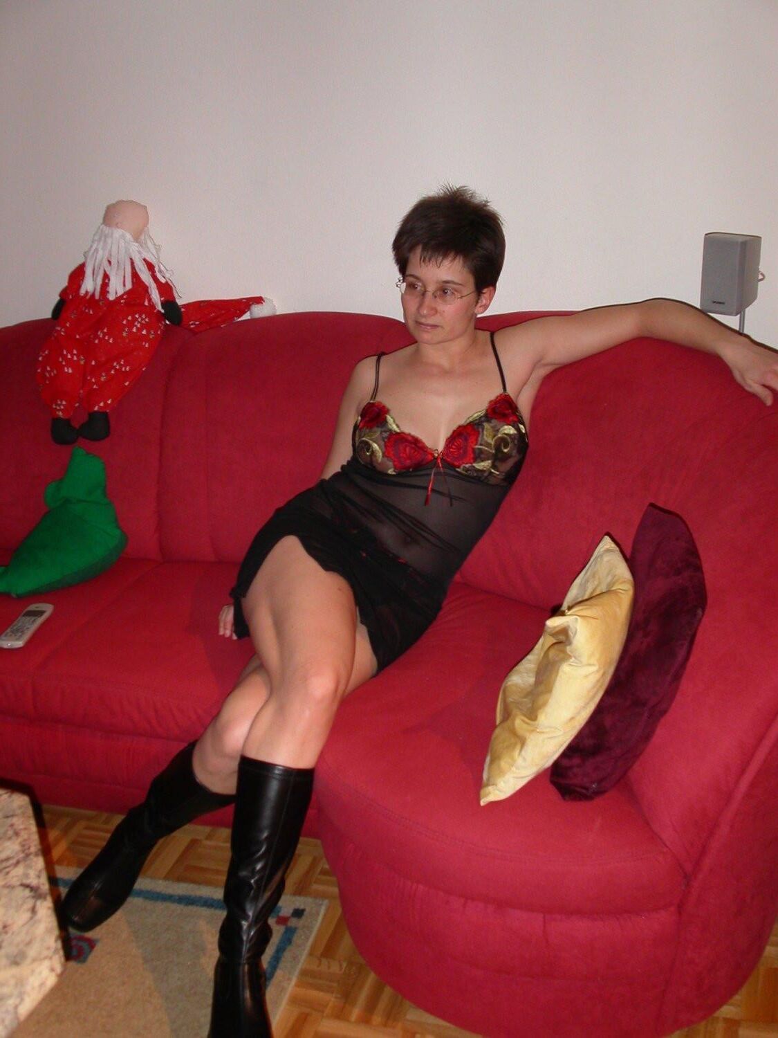 Veronique French milf
