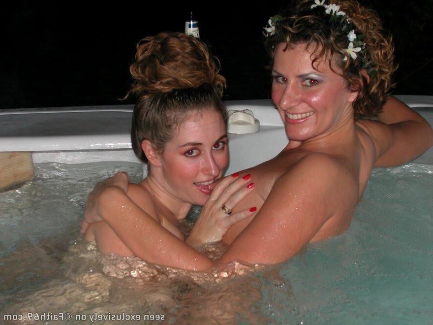Hotpattie et bain à remous de foi