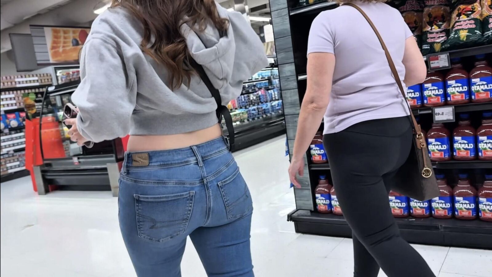 Candid Pawgs Tight Jeans and Pants