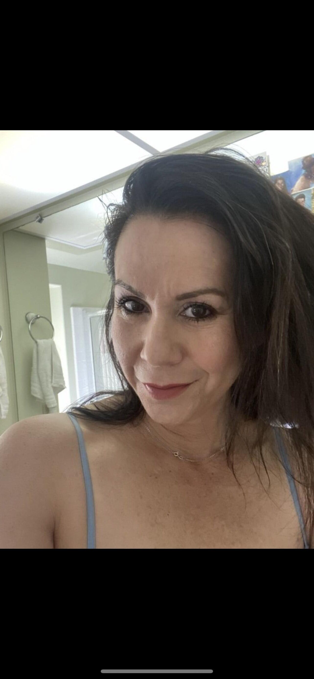 Old dirty mom that makes me hard as steel for some reason