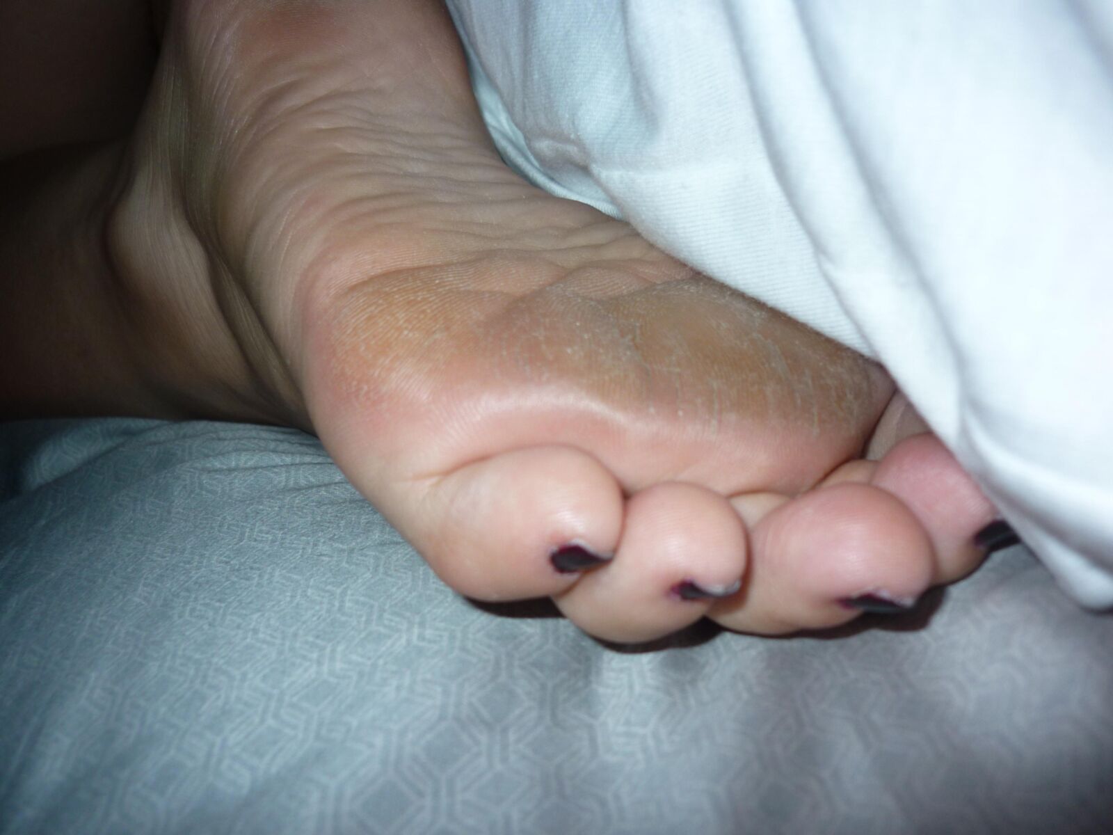 Wife Fat Ass and Feet (PLEASE COMMENT)