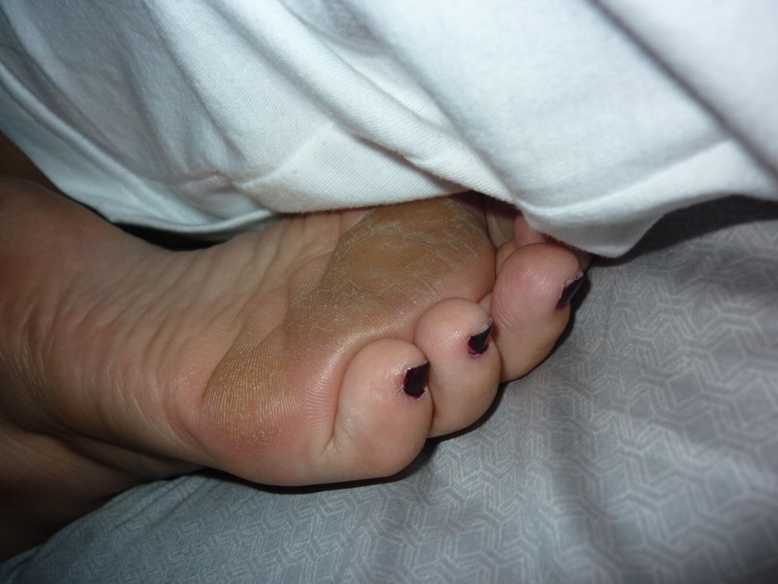 Wife Fat Ass and Feet (PLEASE COMMENT)