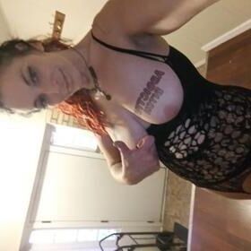 Nasty tatted hooker 