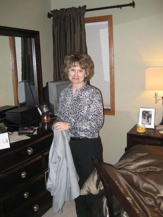 Cute Amateur GMilf Hotwife Tracy