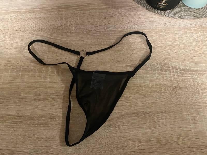 sexy vollbusige deutsche Schlampe Bettina