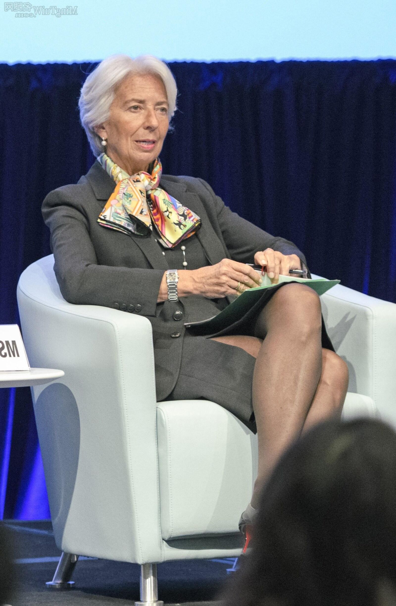Christine Lagarde feet 