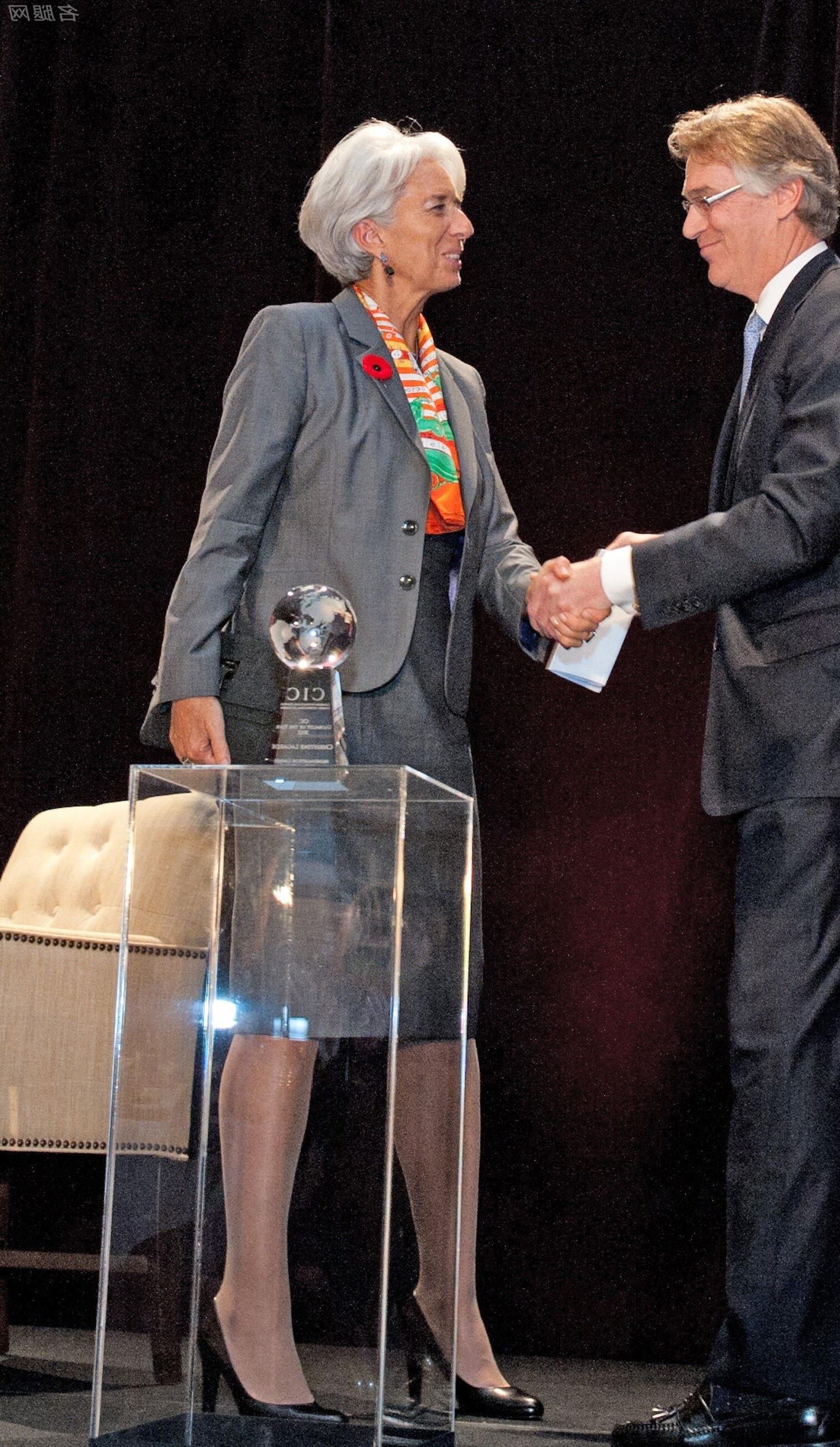 Christine Lagarde feet 