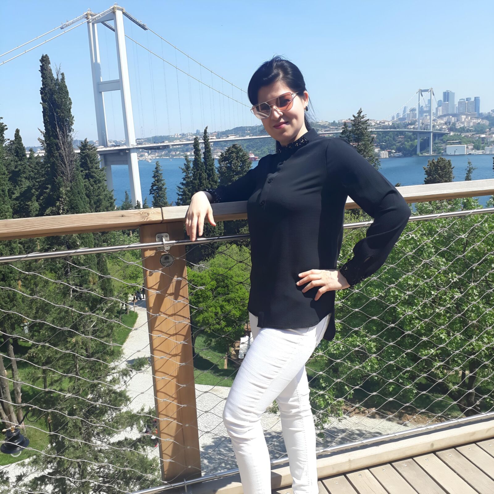 TURKISH MATURE LADY PICTURE 