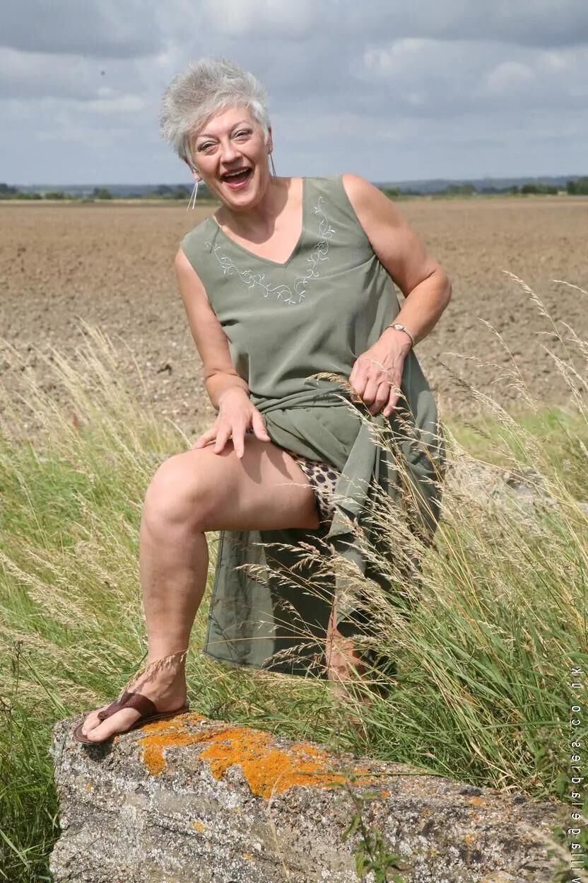 Genevieve mature from Great Britain