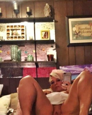 Q.O.S Hotwife Gina from VA