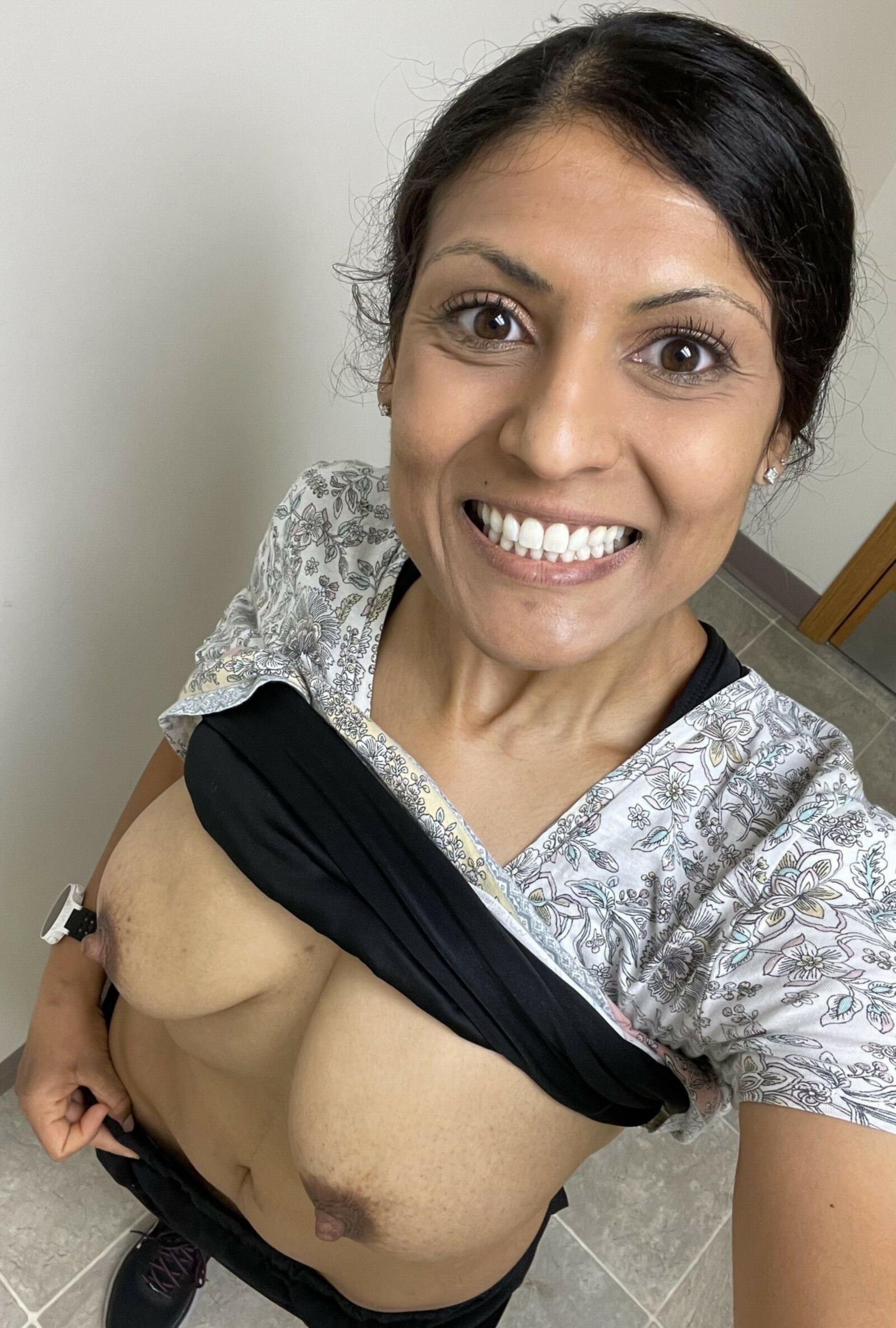 Hot Milfs 