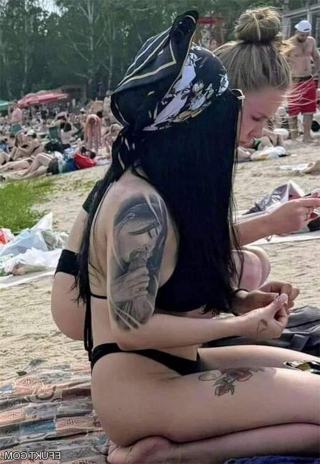 Pix I found on Efukt.com D