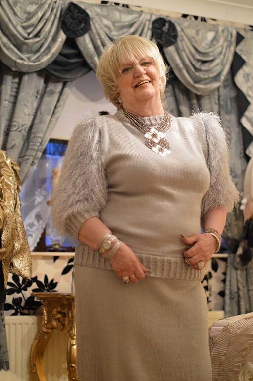 LADY. Your Cunt Needs A Serious FUCKING!!